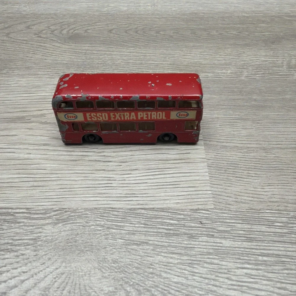 Matchbox No. 74 Daimler Bus & Matchbox Lesney Greyhound Coach No. 66 VTG Bundle